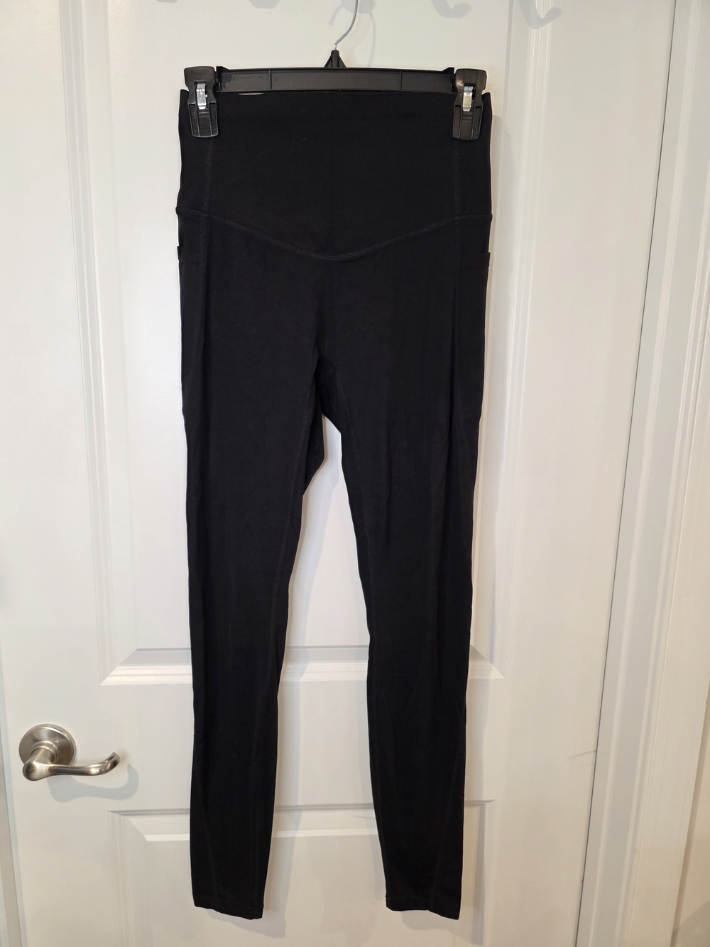 Halara UltraSculpt High Waisted Tummy Control Pocket Shaping Training Leggings